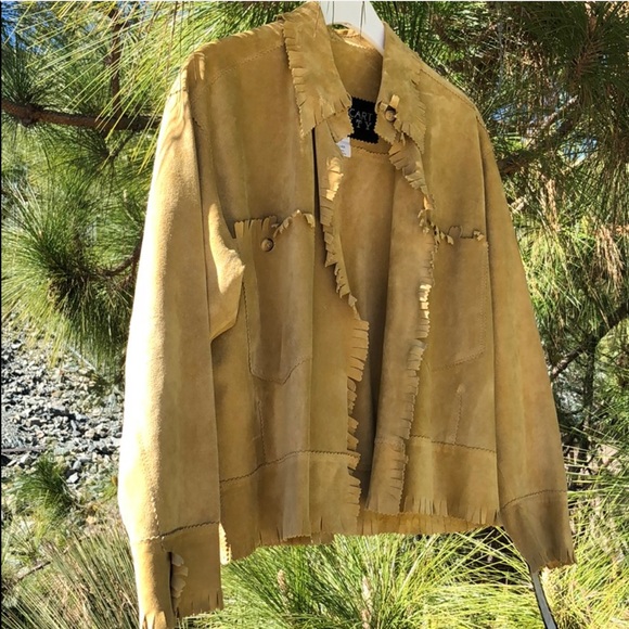 💫 Suede Fringe Jacket💫 - Picture 3 of 6